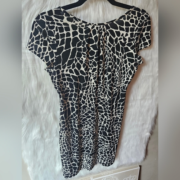 EnFocus Studio Elegant Animal Print Dress - Picture 4 of 8